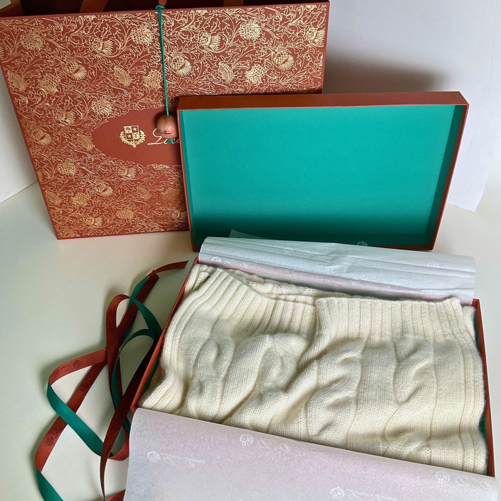 NWT Loro Piana Napier Scarf | Baby Cashmere | White Snow | Original Packaging - Picture 2 of 16